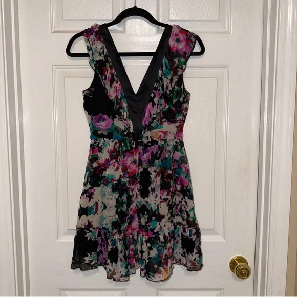 Karina Grimaldi Floral Ruffle Satin V Neckline Dress – XS - Picture 2 of 5